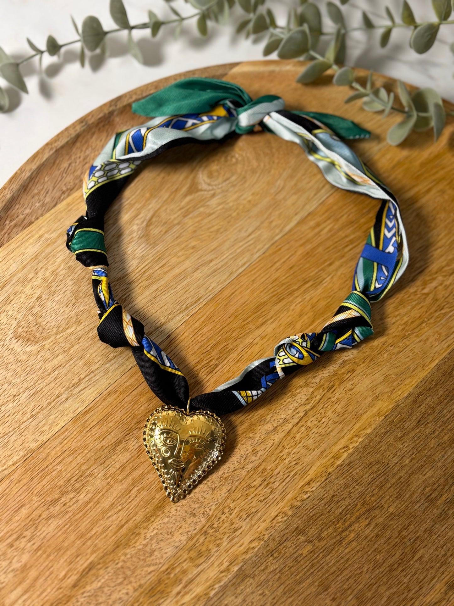 Heart pendant scarf necklace