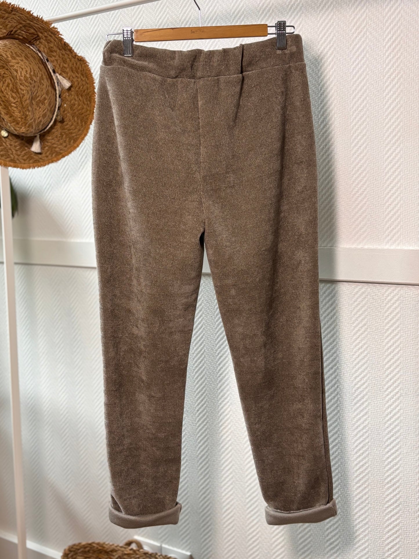 Adjustable corduroy pants