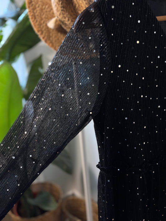 Robe noire à paillettes