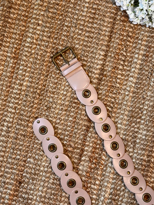 Ceinture à anneaux métalliques