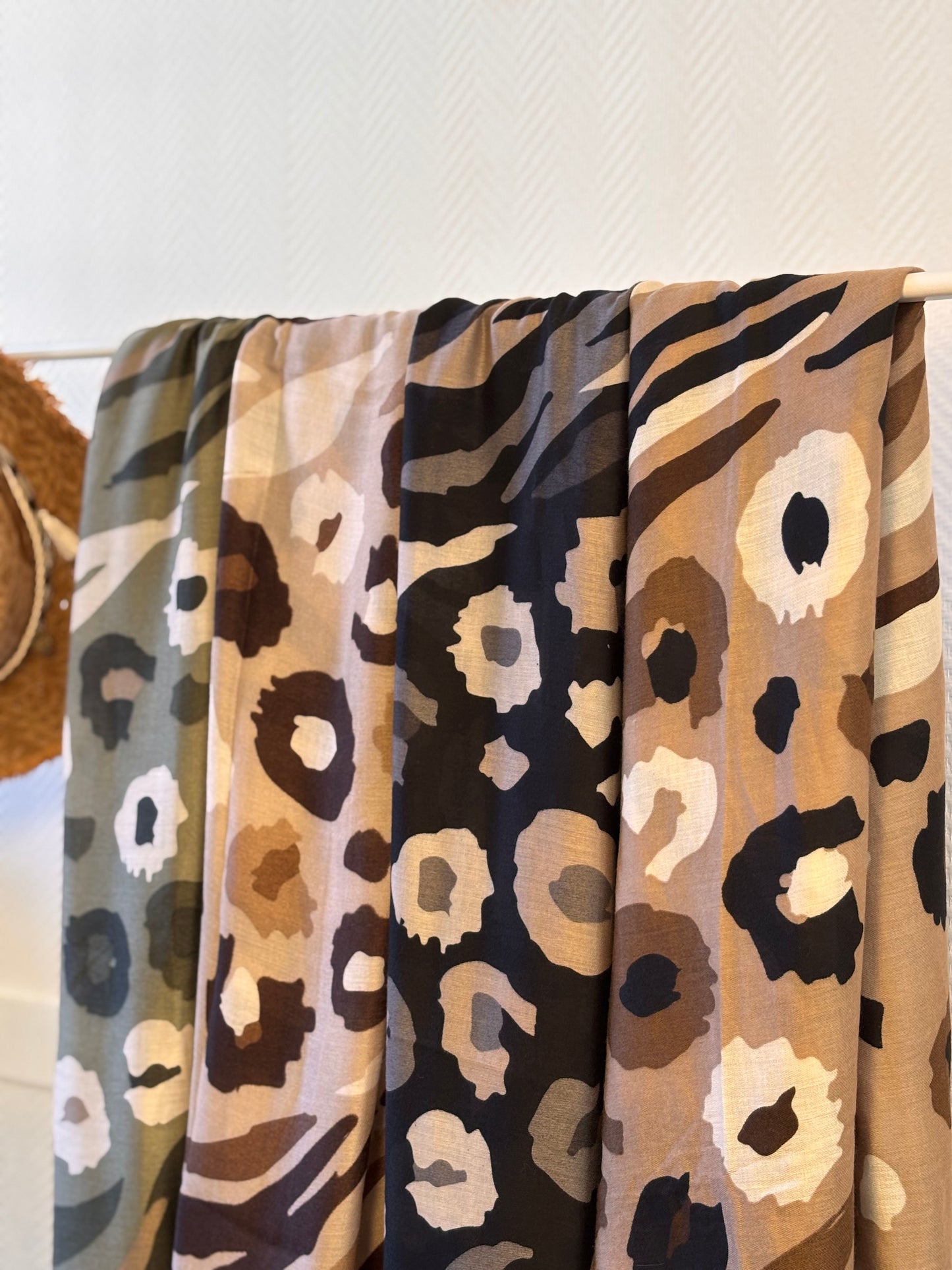 Foulard motifs léopard et zébré