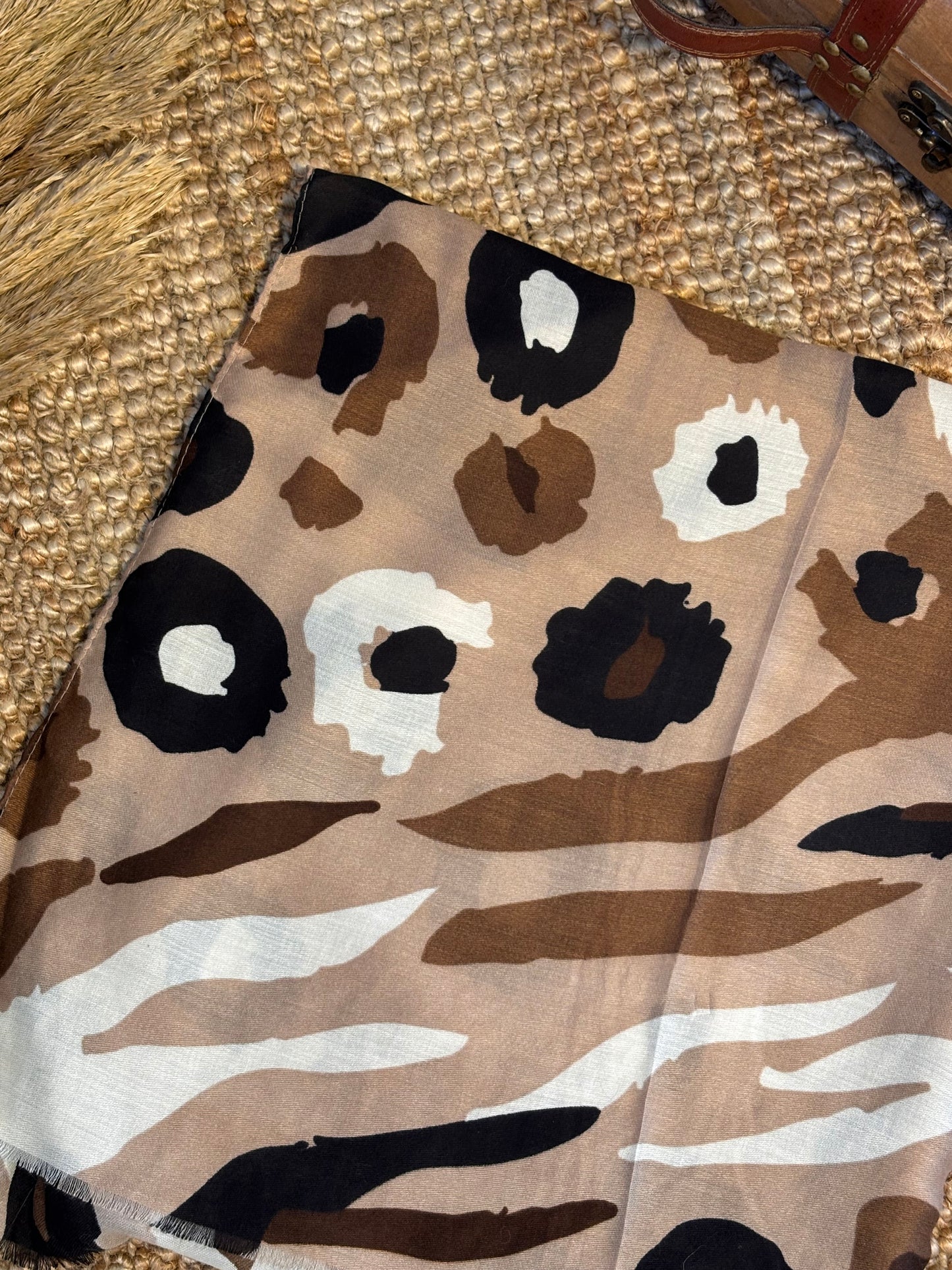 Foulard motifs léopard et zébré