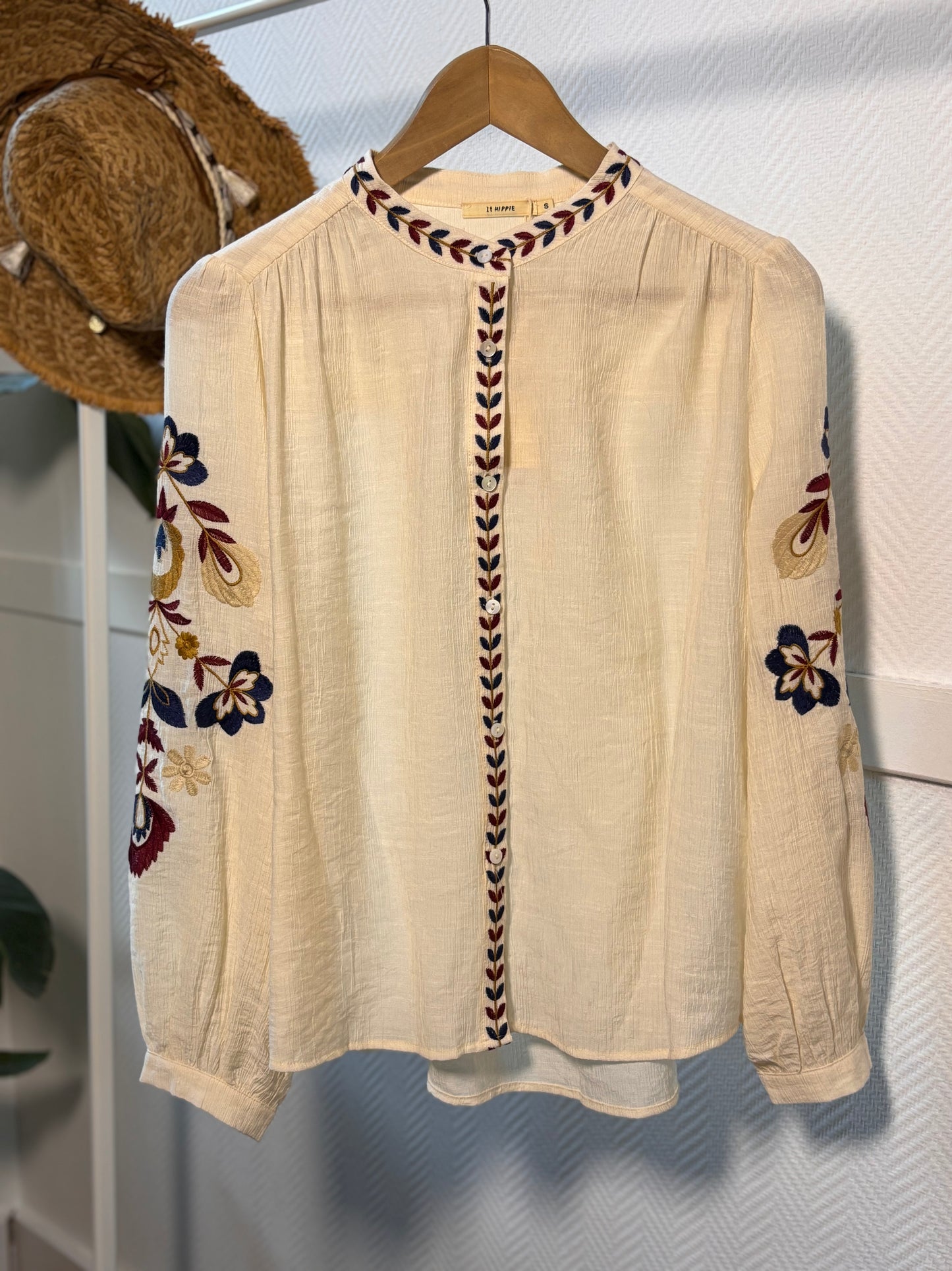 White blouse with puffed sleeves