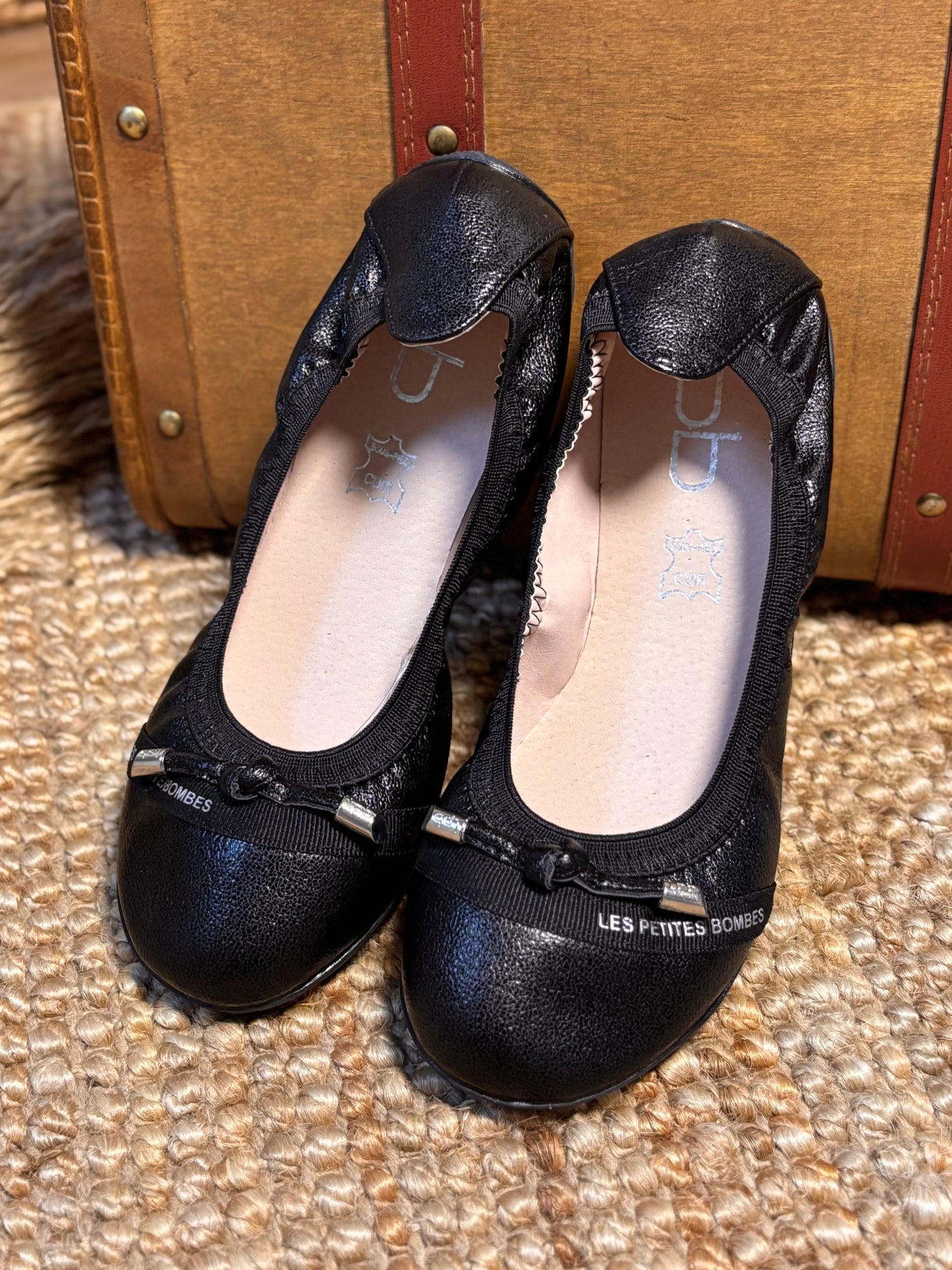 LPB black ballerinas
